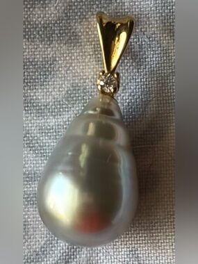 Maui Divers Silver/Iridescent Baroque Pearl Pendant, Diamond Accent in 14k Gold